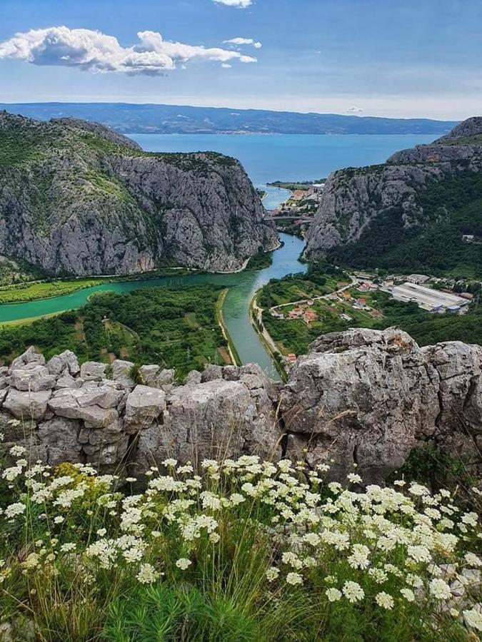 Amazing Sea View Daire Omiš Dış mekan fotoğraf